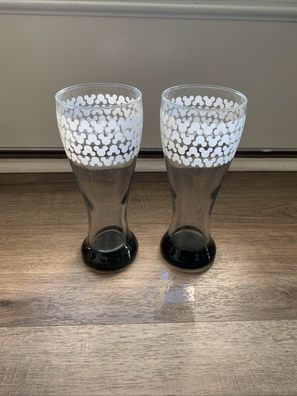 Set of 2 Disney Parks 16oz Pilsner Beer Glasses